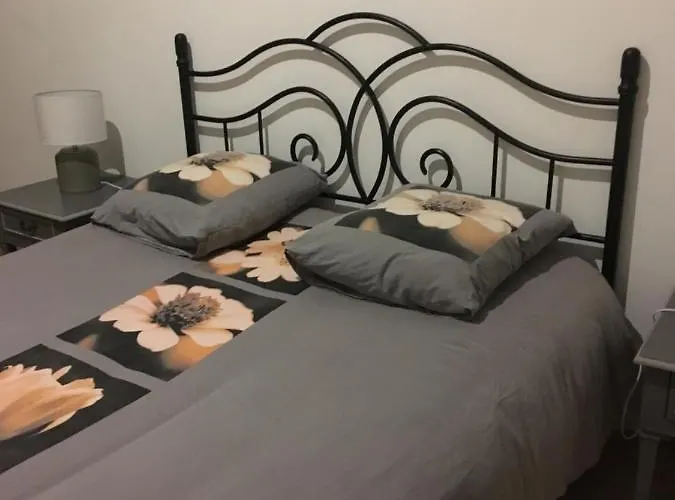 Alojamento de Acomodação e Pequeno-almoço La Gelette